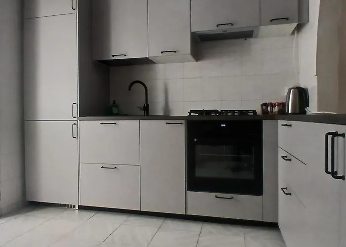 Flat 13